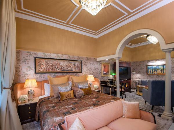 The Claridges New Delhi : photo 9 de la chambre heritage parlour suite