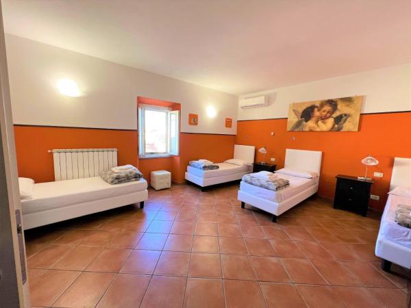 Emerald Palace : photo 4 de la chambre chambre quadruple avec salle de bains privative