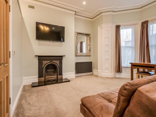 Central Belfast Apartments Harpers : photo 2 de la chambre chambre double deluxe avec douche