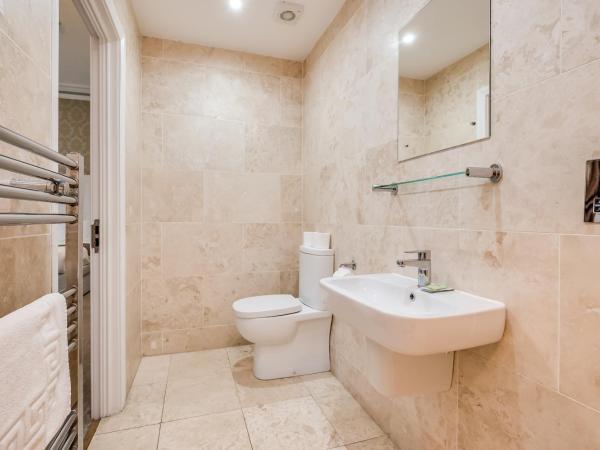 Central Belfast Apartments Harpers : photo 3 de la chambre chambre double deluxe avec douche