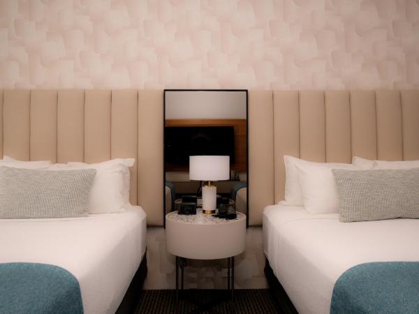Avalon Hotel : photo 3 de la chambre hébergement avec 2 lits doubles - côté océan