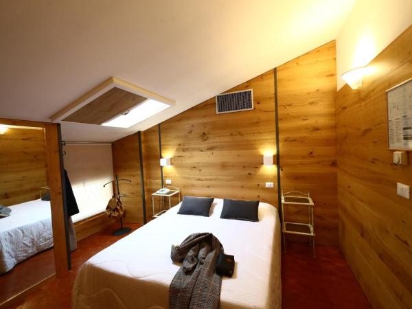 Hotel Italia : photo 9 de la chambre chambre double ou lits jumeaux