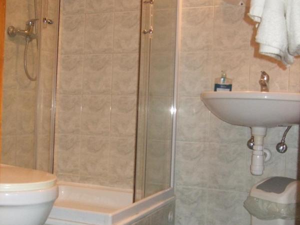 Tímárház Panzió : photo 2 de la chambre chambre triple