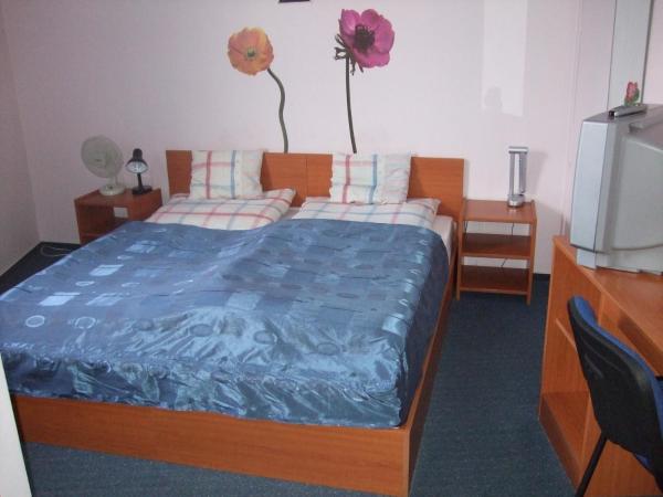 Tímárház Panzió : photo 2 de la chambre chambre double