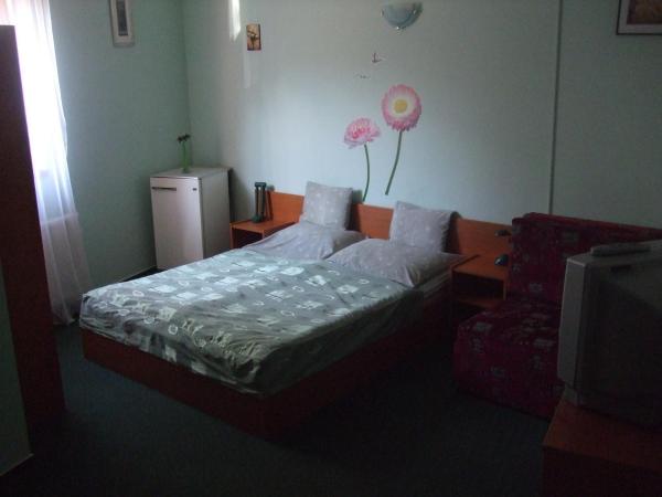 Tímárház Panzió : photo 4 de la chambre chambre triple