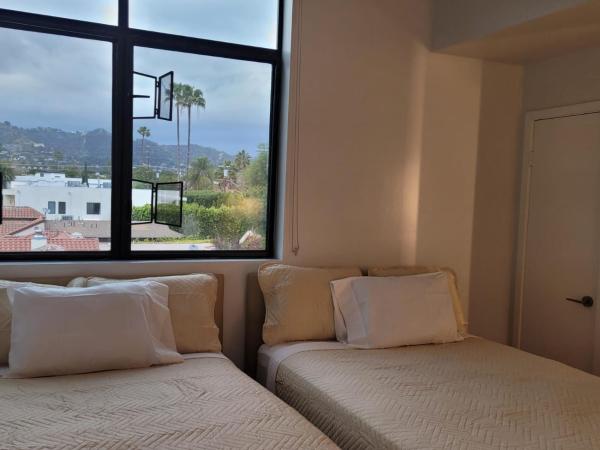 Hollywood Homes minutes to everything SPACIOUS AND FREE PARKING : photo 8 de la chambre appartement 2 chambres
