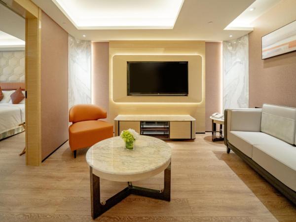 Hotel Golden Dragon : photo 5 de la chambre suite