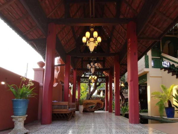 DONPIN8-Timeless House Chiang Mai : photo 5 de la chambre maison 4 chambres