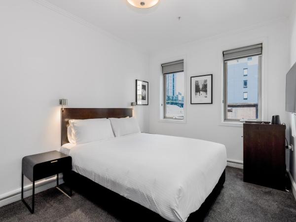 Alto Hotel On Bourke : photo 5 de la chambre petite chambre lit queen-size