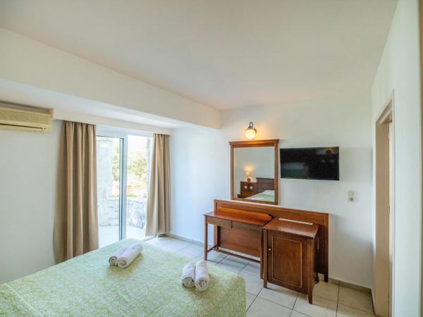 Semiramis Village Hotel : photo 3 de la chambre hébergement familial 2 pièces (2 adultes et 2 enfants de moins de 11 ans)