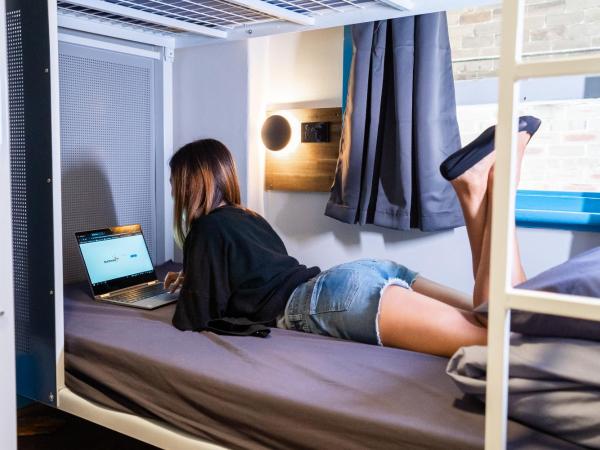 Mad Monkey Potts Point : photo 9 de la chambre lit dans dortoir mixte de 4 lits