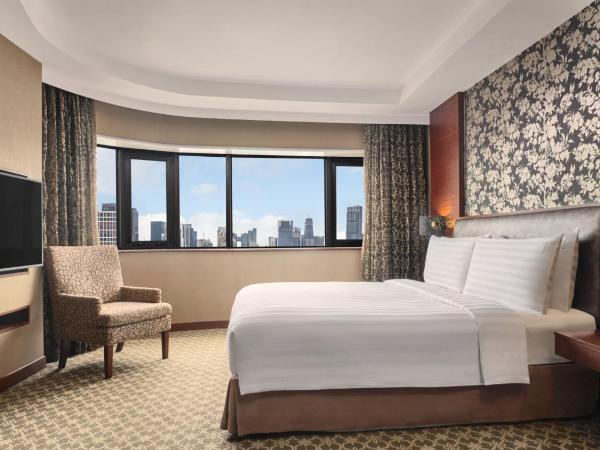 Holiday Inn Singapore Atrium, an IHG Hotel : photo 6 de la chambre suite 1 chambre lit king-size - accès au salon - Étage supérieur