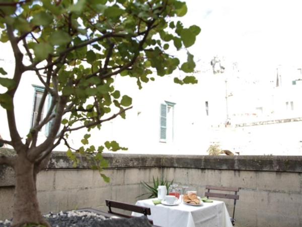 Le Malve Cave Retreat : photo 5 de la chambre chambre triple avec terrasse