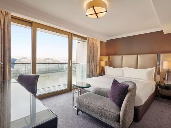 Hyatt Regency London Albert Embankment : photo 1 de la chambre chambre lit king-size deluxe avec balcon - vue sur rivière - Étage supérieur