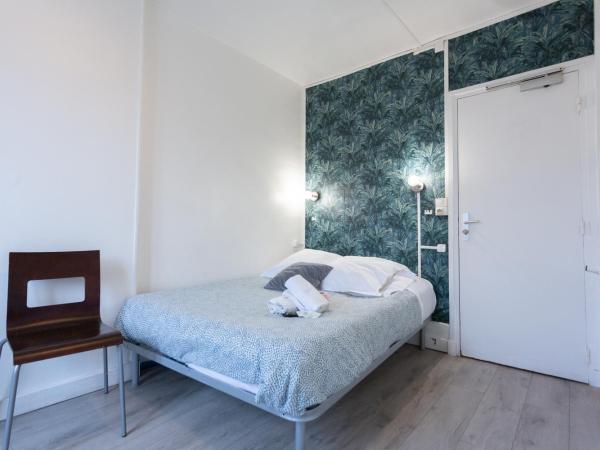 Hotel Europe BLV : photo 1 de la chambre chambre double standard avec salle de bains commune