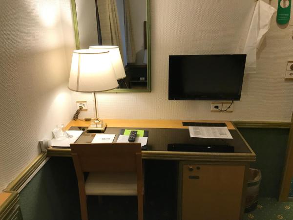 Hotel Arlette Beim Hauptbahnhof : photo 3 de la chambre chambre simple