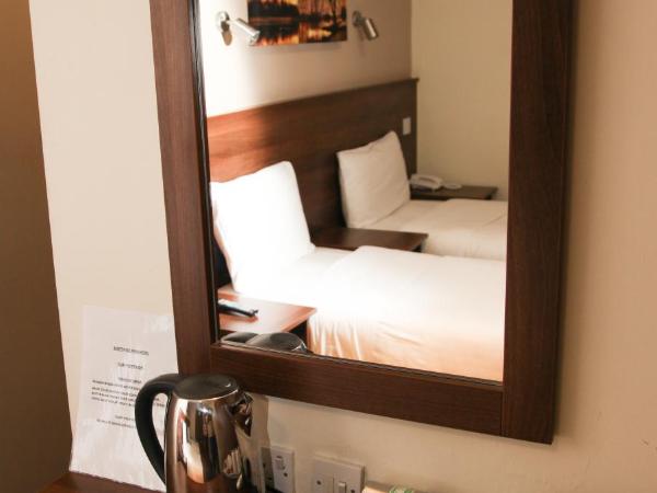 Ascot Hyde Park Hotel : photo 4 de la chambre chambre triple