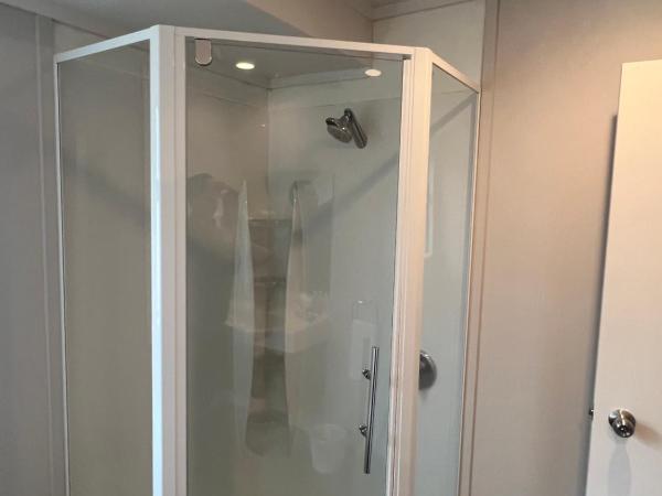 Quality Inn Acapulco Taupo : photo 6 de la chambre studio jardin