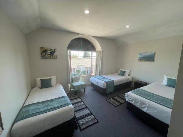 Quality Inn Acapulco Taupo : photo 5 de la chambre maison de ville