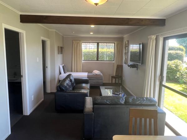 Quality Inn Acapulco Taupo : photo 5 de la chambre appartement