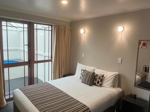 Quality Inn Acapulco Taupo : photo 3 de la chambre hébergement familial 1 chambre - spa