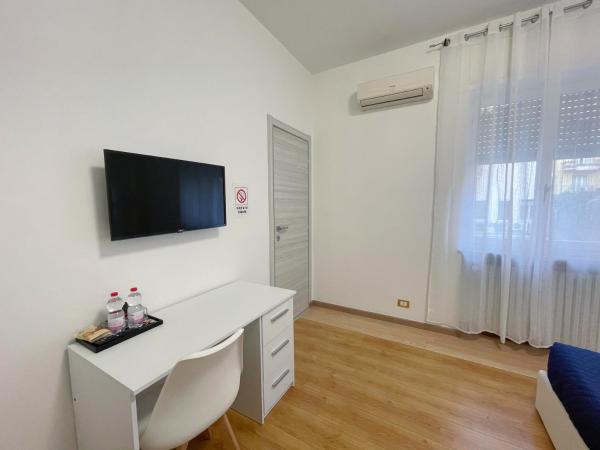 Nuovo Confortini Rooms SUNDAY : photo 7 de la chambre chambre lits jumeaux