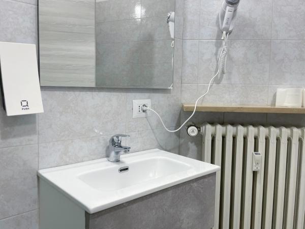 Nuovo Confortini Rooms SUNDAY : photo 10 de la chambre chambre double