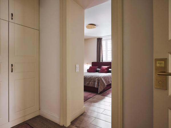 Bohemian Suites Athens : photo 9 de la chambre studio deluxe - demi sous-sol