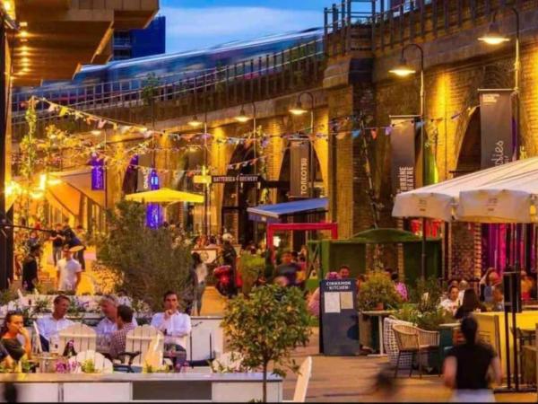 Central London New 2 bedroom flat Riverview Balcony : photo 6 de la chambre appartement deluxe