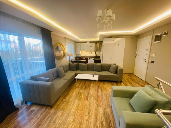 Royal Loft Suit : photo 4 de la chambre appartement - vue sur piscine