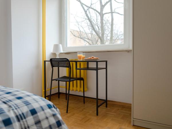 LoftMe Houses Hostel : photo 6 de la chambre chambre double avec salle de bains commune