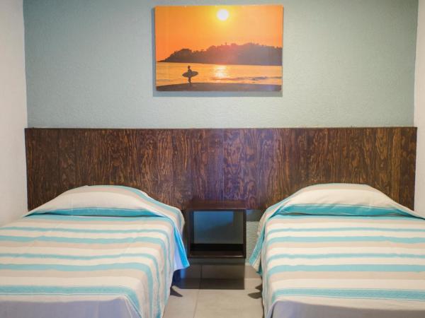 Hotel Camino Del Sol : photo 4 de la chambre chambre familiale