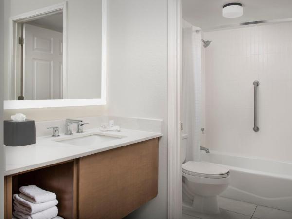 Staybridge Suites San Antonio Airport, an IHG Hotel : photo 1 de la chambre suite studio avec lit king-size non-fumeurs