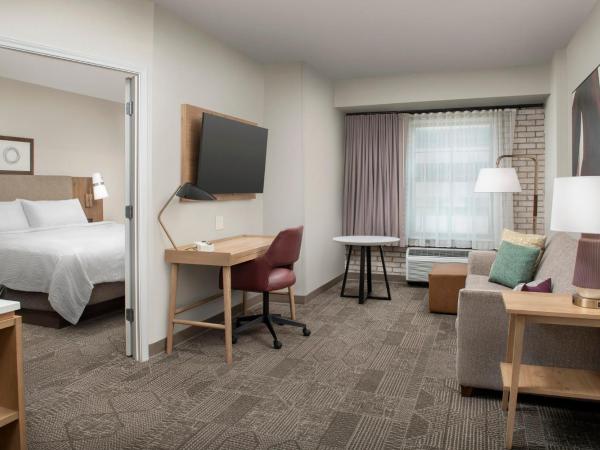 Staybridge Suites San Antonio Airport, an IHG Hotel : photo 2 de la chambre suite 1 chambre lit king-size avec canapé-lit