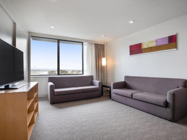 Holiday Inn Melbourne Airport, an IHG Hotel : photo 9 de la chambre suite exécutive - non-fumeurs 