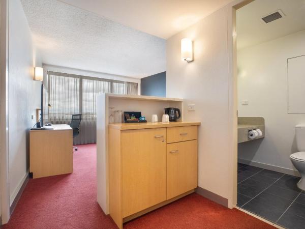 Holiday Inn Melbourne Airport, an IHG Hotel : photo 4 de la chambre chambre lit queen-size standard - non-fumeurs