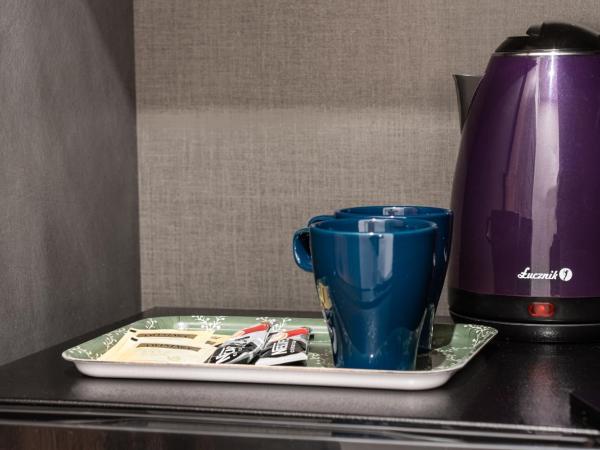 Dream Aparts - Piotrkowska 152 Select : photo 6 de la chambre chambre triple avec toilettes communes