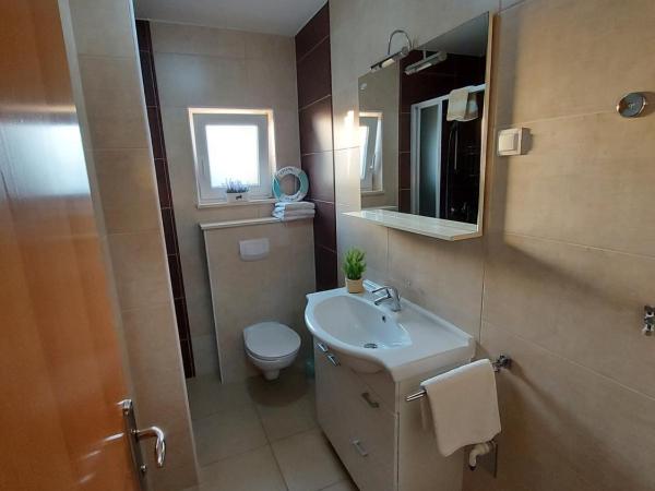 Guest House As : photo 10 de la chambre chambre triple confort