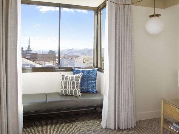 Kimpton Hotel Enso, an IHG Hotel : photo 4 de la chambre chambre lit king-size - vue sur ville