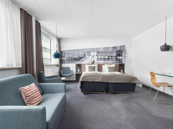 Best Western Plus Airport Hotel : photo 3 de la chambre chambre lits jumeaux supérieure