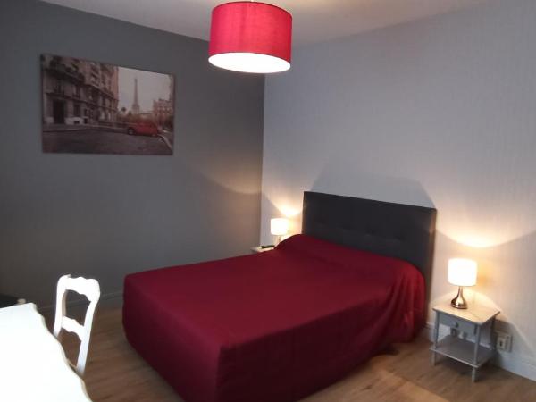 Hôtel La Résidence : photo 5 de la chambre chambre double avec douche