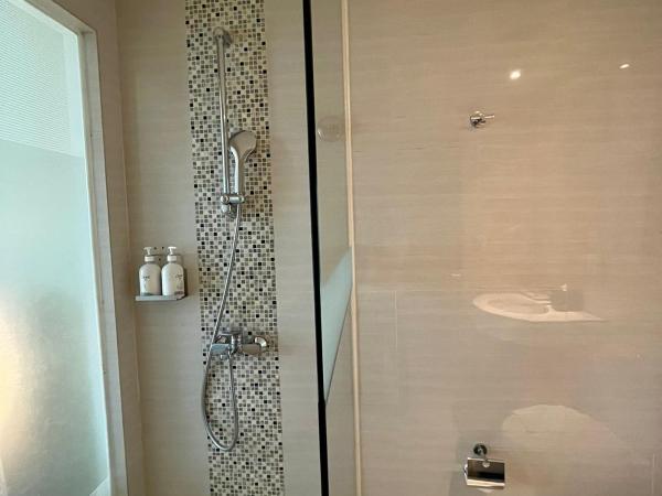 Holiday Inn Express Jakarta International Expo, an IHG Hotel : photo 7 de la chambre chambre supérieure lits jumeaux