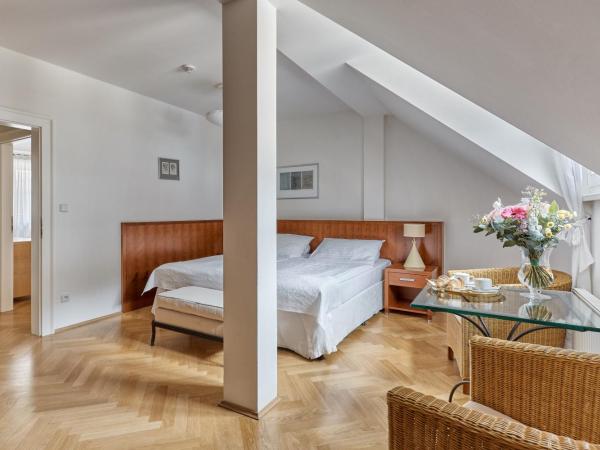 Hotel Palatin : photo 1 de la chambre suite 2 chambres