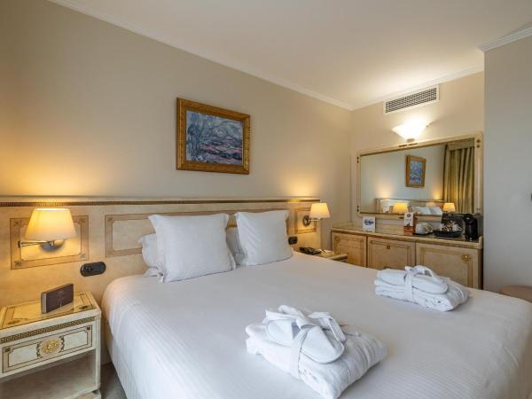 Hotel Corsica & Spa Serena : photo 1 de la chambre chambre double - vue panoramique sur piscine