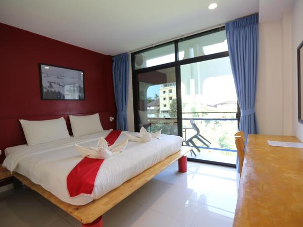 Hotel Montha : photo 4 de la chambre chambre double avec balcon