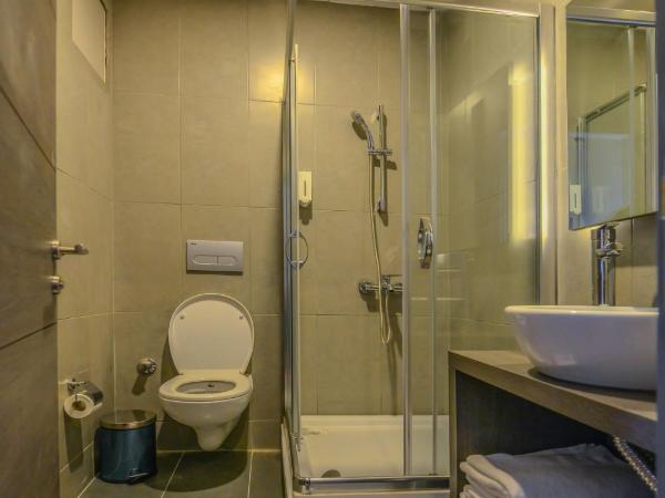 A11 Hotel Atasehir : photo 4 de la chambre chambre double standard