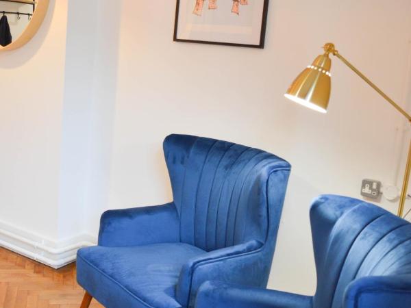 The Bristol Wing : photo 6 de la chambre chambre lit queen-size avec salle de bains commune