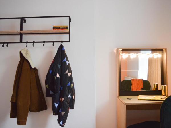 The Bristol Wing : photo 3 de la chambre chambre triple avec salle de bains privative