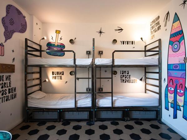 Madama Hostel & Bistrot : photo 10 de la chambre lit dans dortoir mixte de 8 lits 