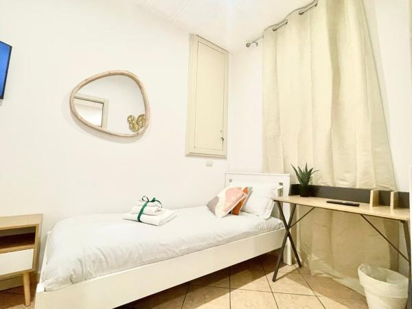 BARI ROOMS Abate Gimma : photo 2 de la chambre chambre simple avec salle de bains commune